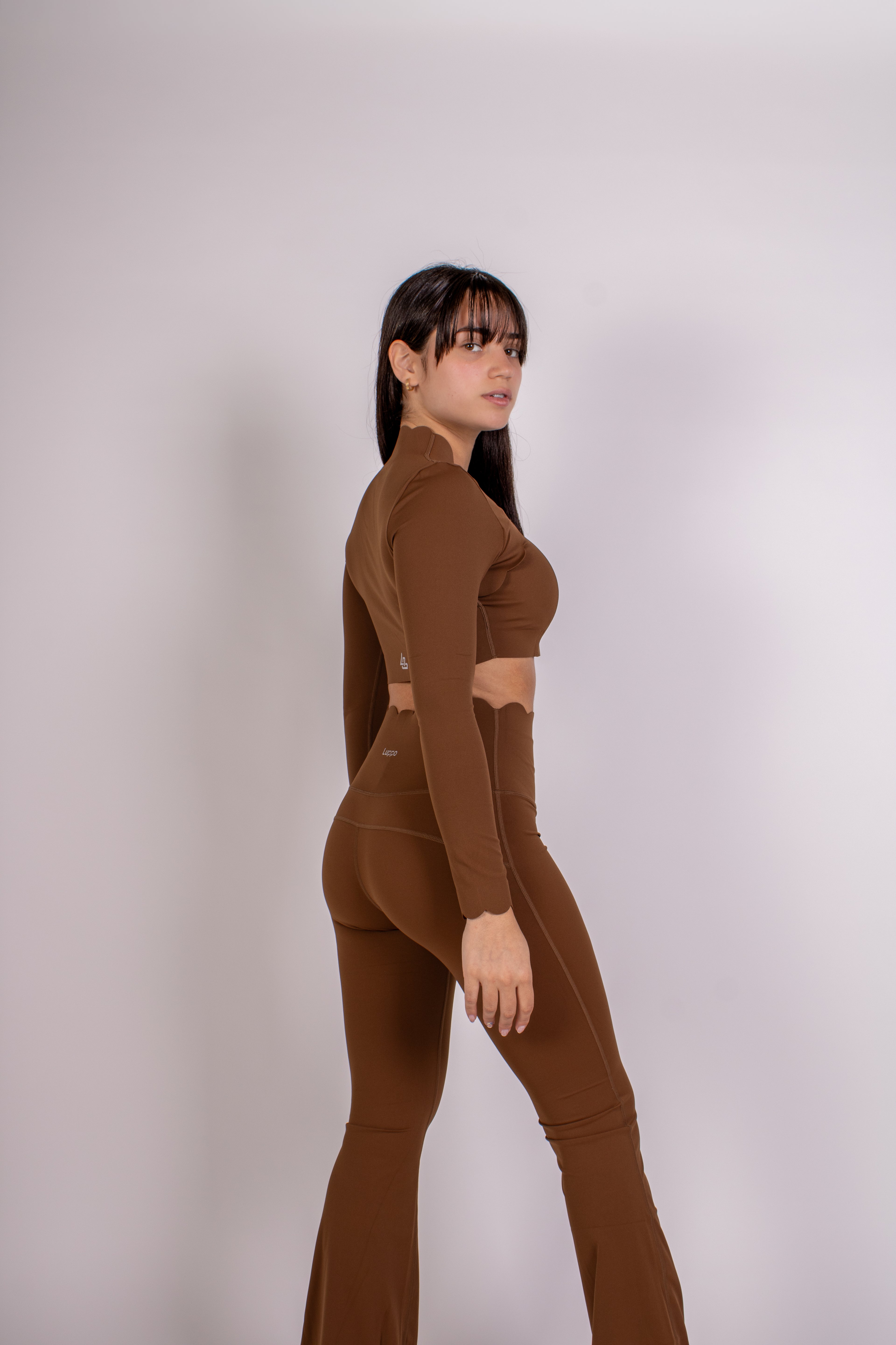 Ivory Wave Flare Leggings